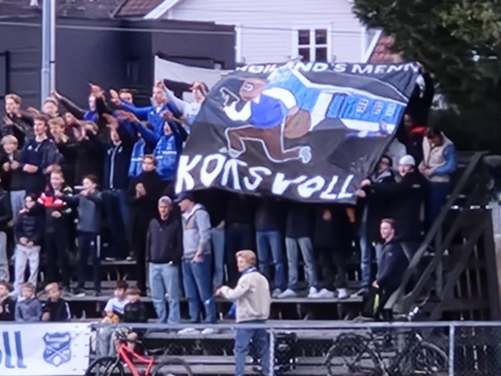 Dette er Korsvolls supporterklubb Gladlaksene: – Er vi mette?&nbsp;Aldri!