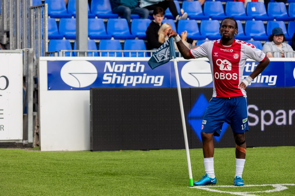 Herjer i Eliteserien. Bli bedre kjent med Obilor Okeke: – Dette er&nbsp;drømmen