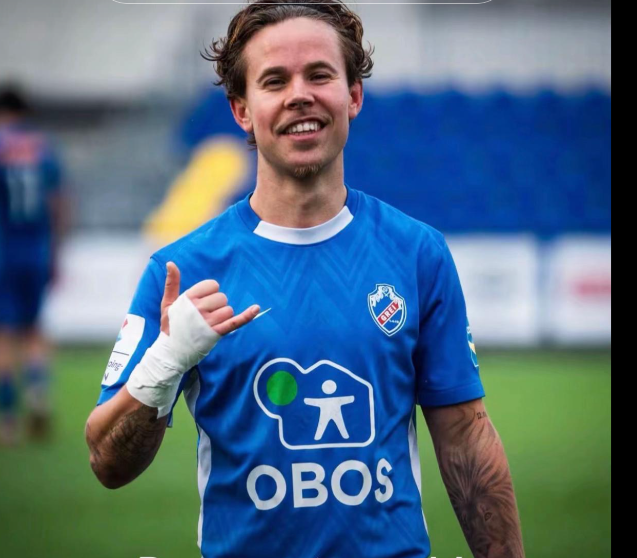 Grei-spiller Thomas ‘Big T’ har blitt kjendis på sosiale medier over natta: – Har midtlivskrise 