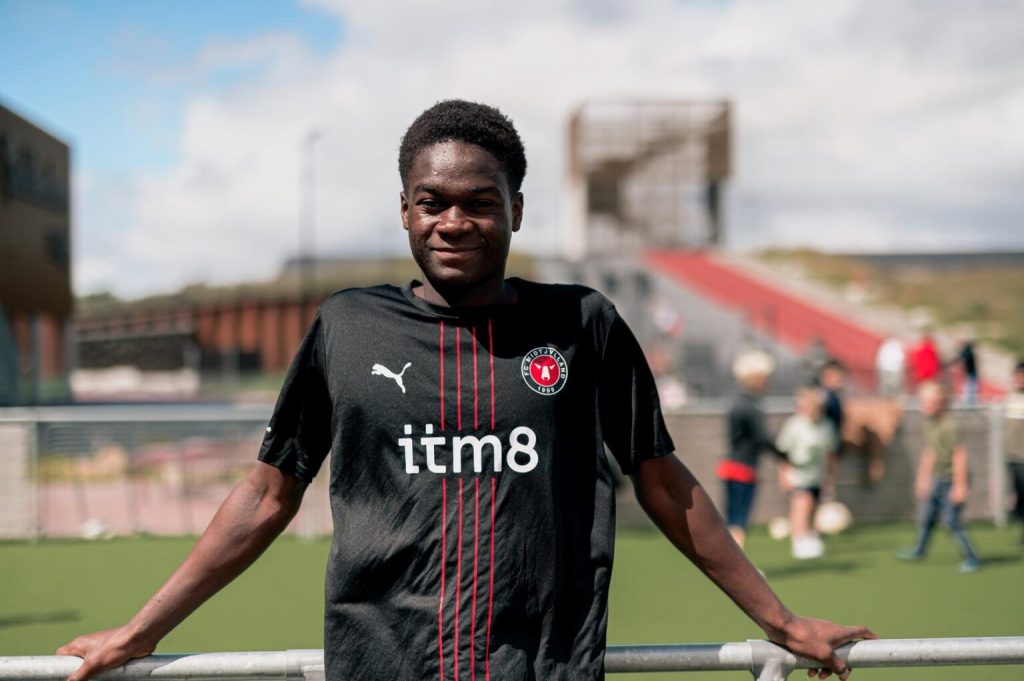 2010-modell fra KFUM klar for dansk storklubb: – Veldig kult